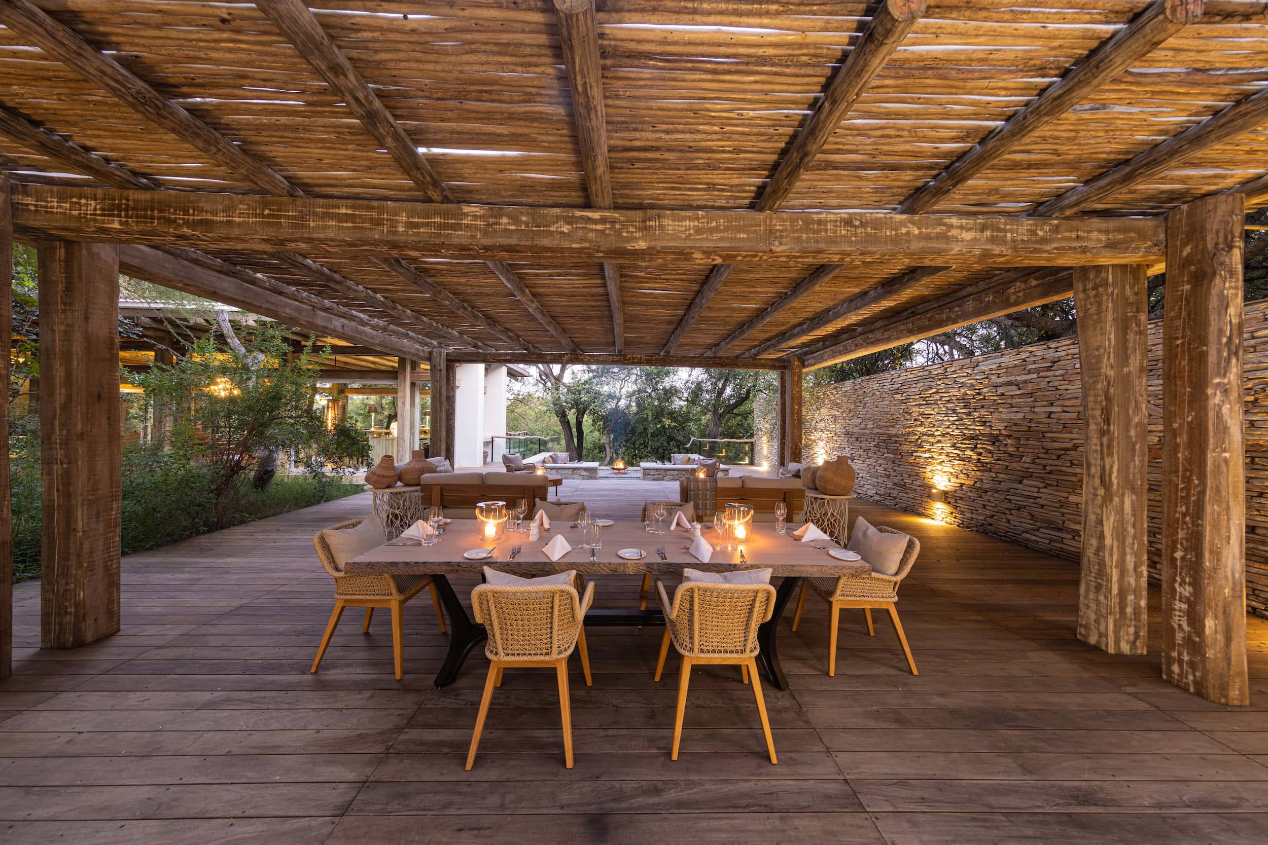 Kapama Karula deck and dining